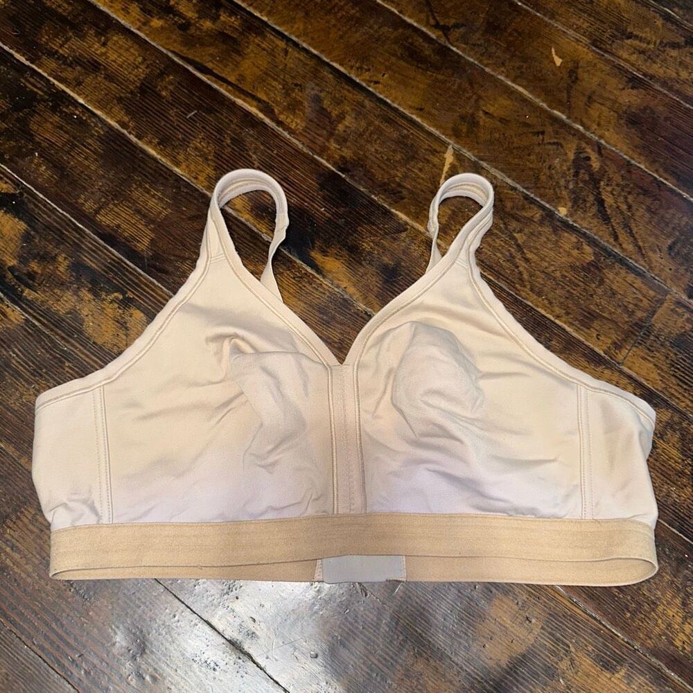Soma nude embraceable wireless unlined nude 42C bra